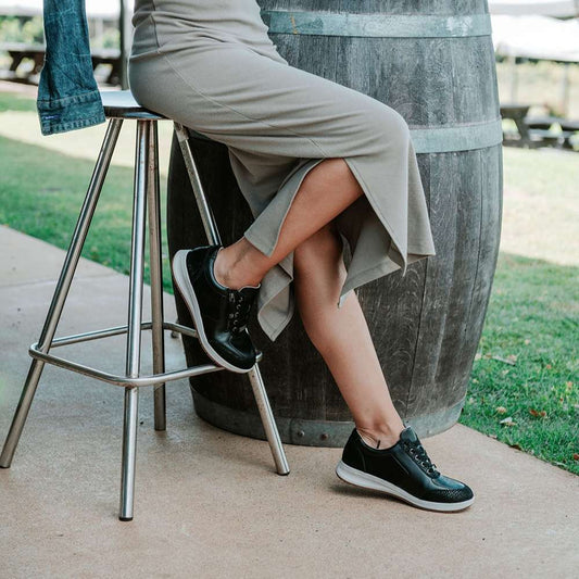 Lifestyle image for Boston Zip Casual Sneaker - Black Perf