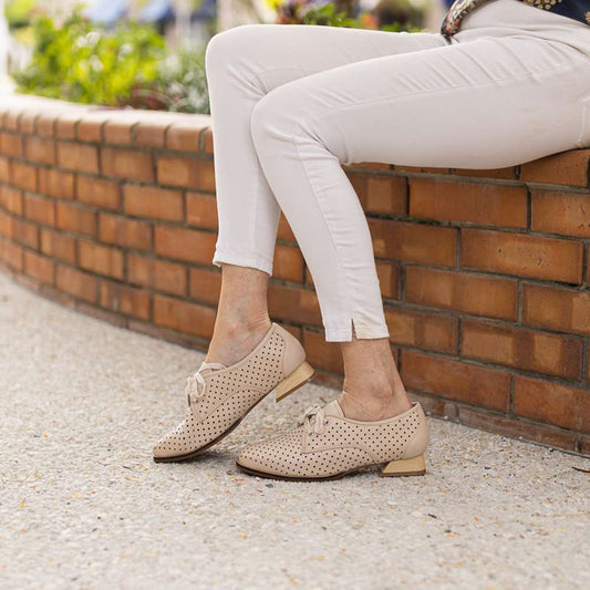 Lifestyle image for Frances Oxford - Pebble