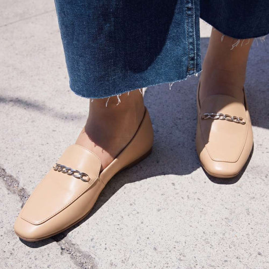 Lifestyle image for Parrish Flat - Barely Nude