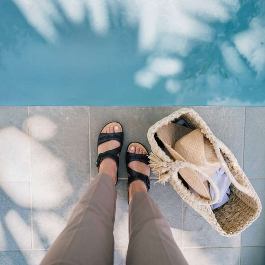 Lifestyle image for Rio Slide - Onyx/Black Lizard