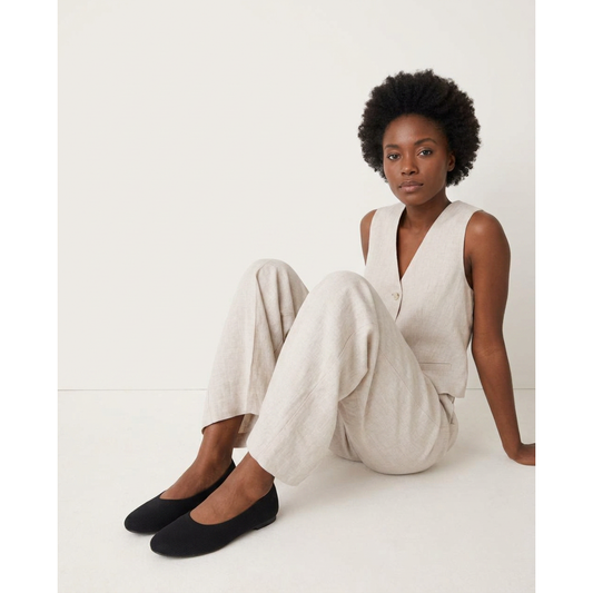 Lifestyle image for Vienna Flats - Black