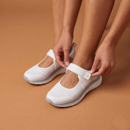 Aura Active Shoe - White