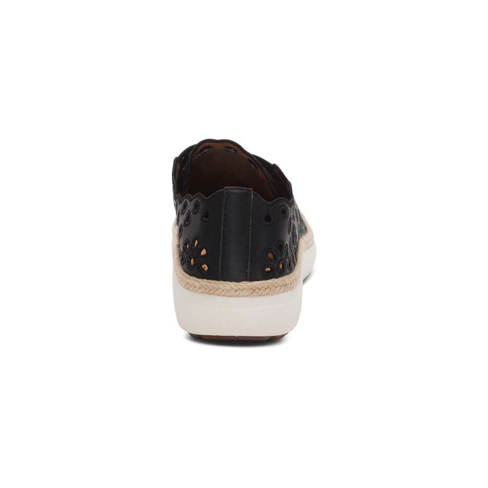 Charlotte Lace-Up Sneaker - Black
