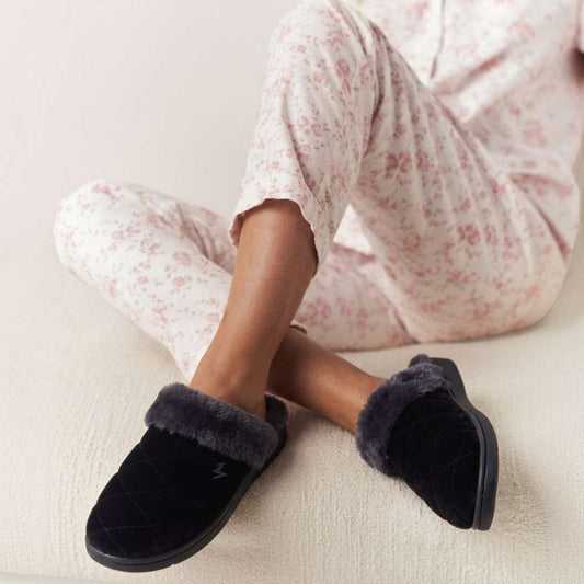Lifestyle image for Cuddle Slipper - Black