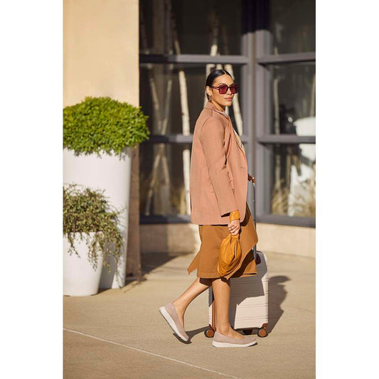 Lifestyle image for Golden Bright Slip-On - Sugar