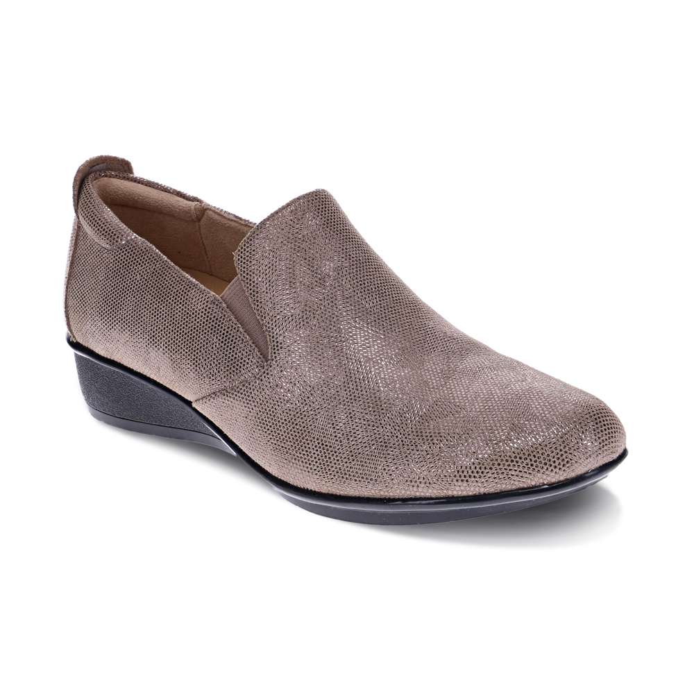 Jamaica Wedged Slip-On - Champagne Angle