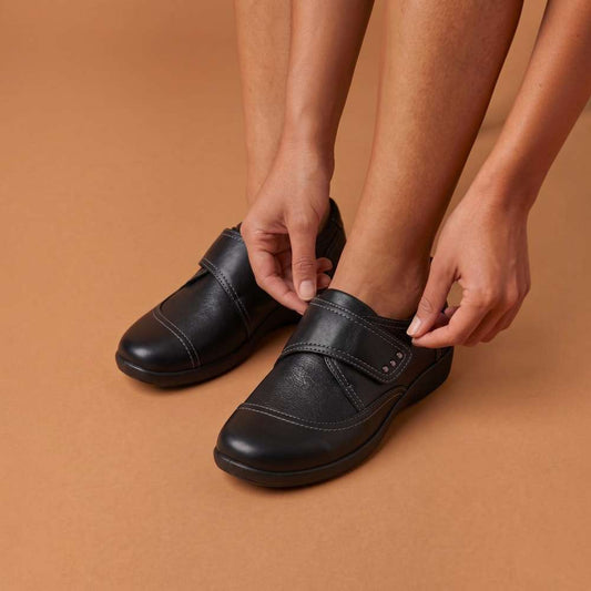 Lifestyle image for Karley Casual - Black