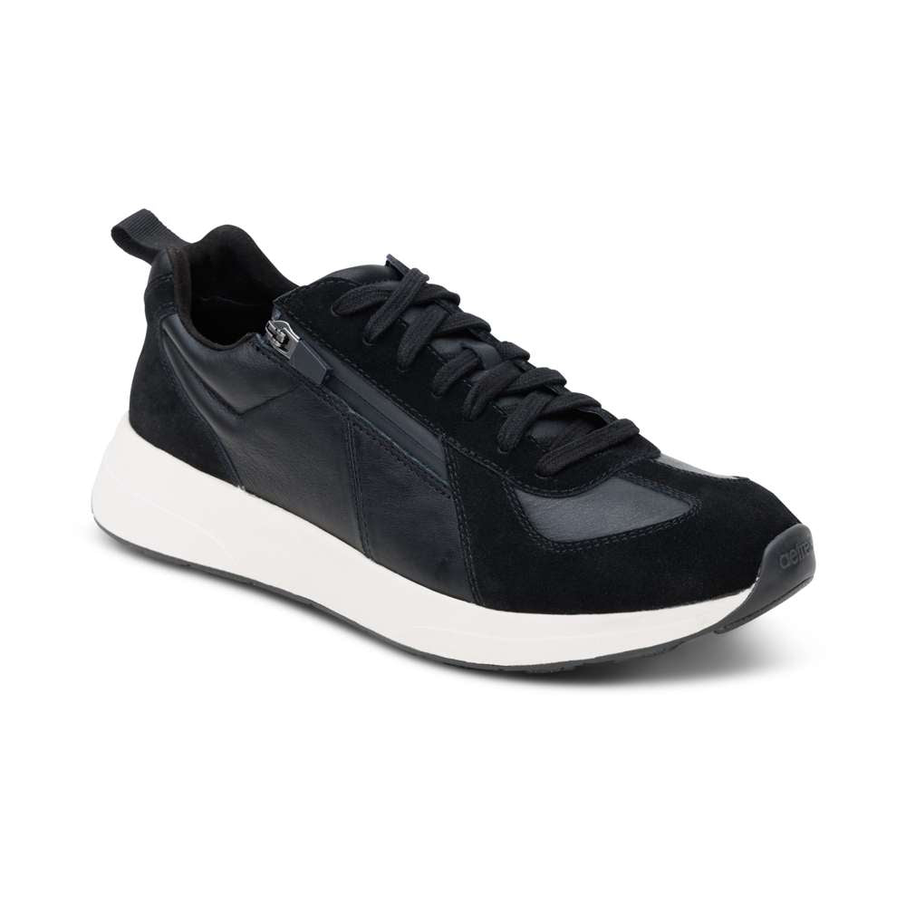 Miles Sneaker - Black