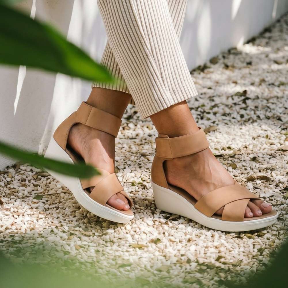 Riviera Wedge Sandal - Cookie Dough