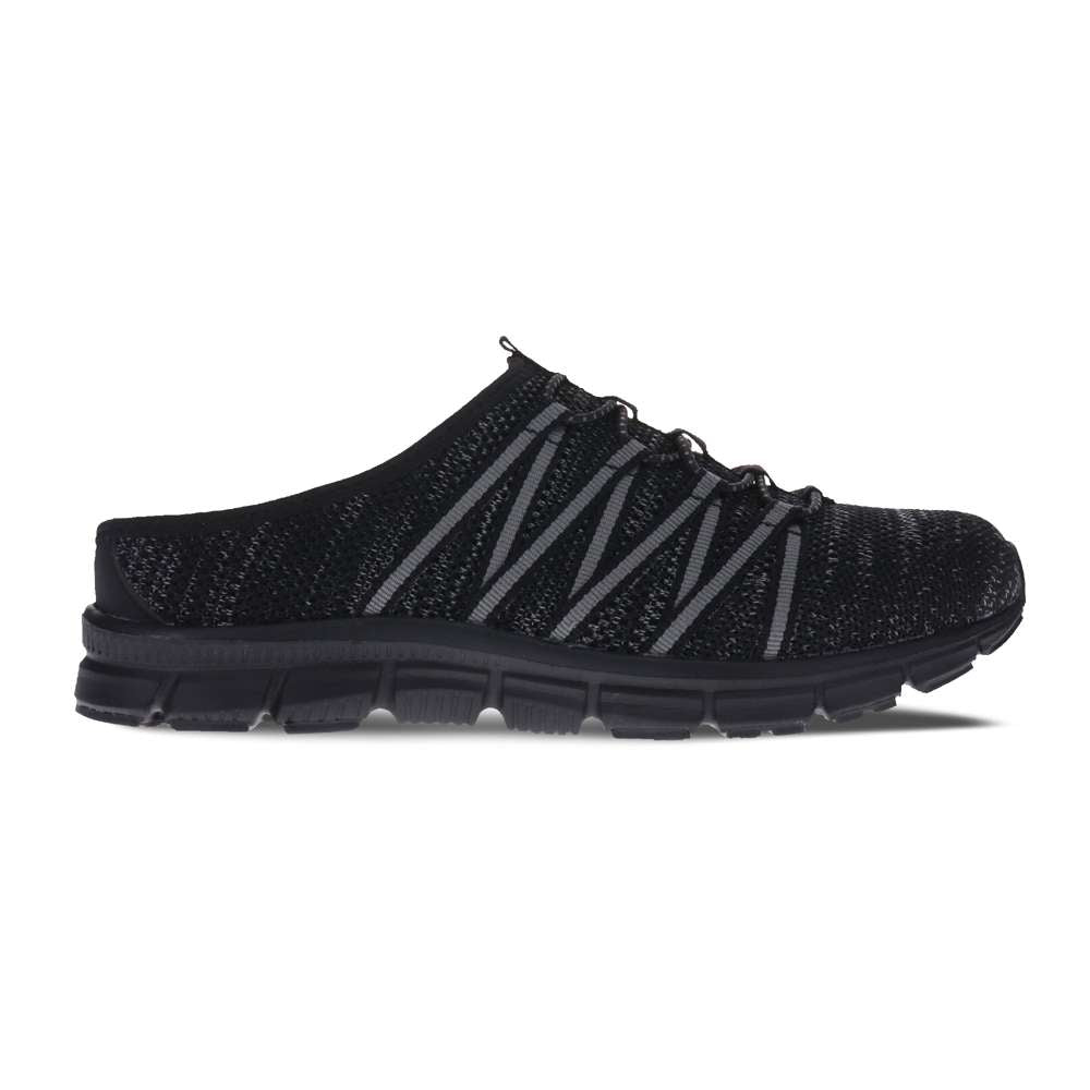 Utopia Knit Slip-On Casual Sneaker - Black